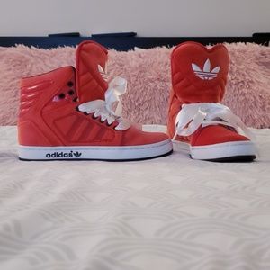 Adidas Hightop Sneakers.